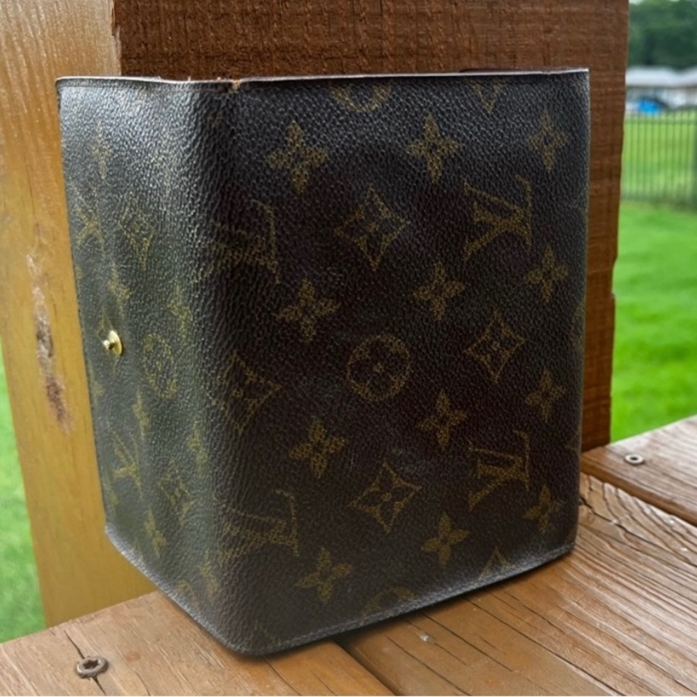 Vintage Louis Vuitton Monogram Wallet - Picture 3 of 14